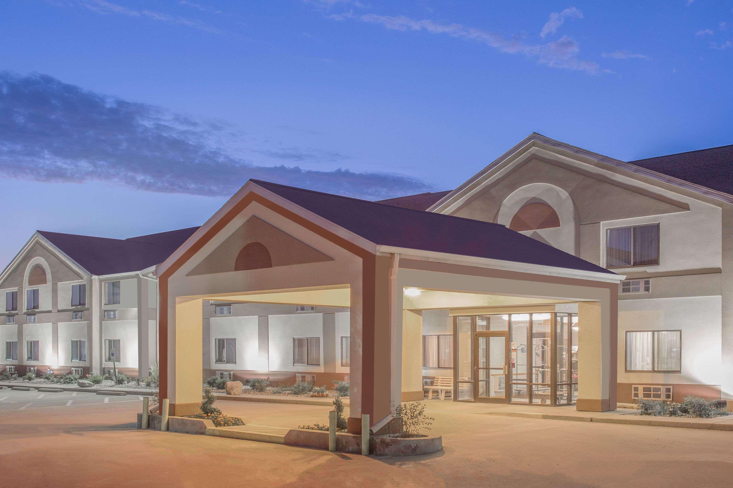 Best Western University Inn Urbana Экстерьер фото