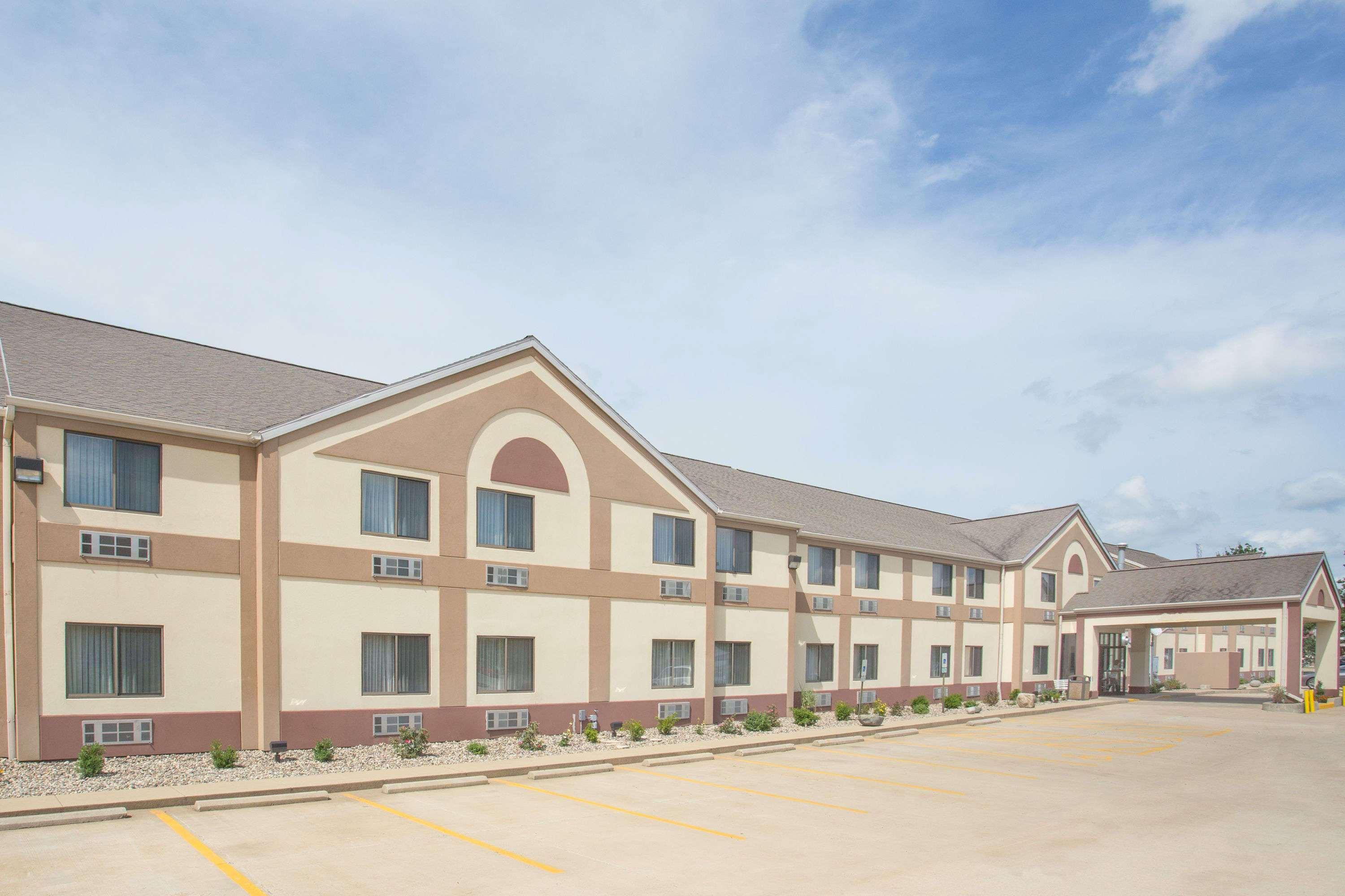 Best Western University Inn Urbana Экстерьер фото