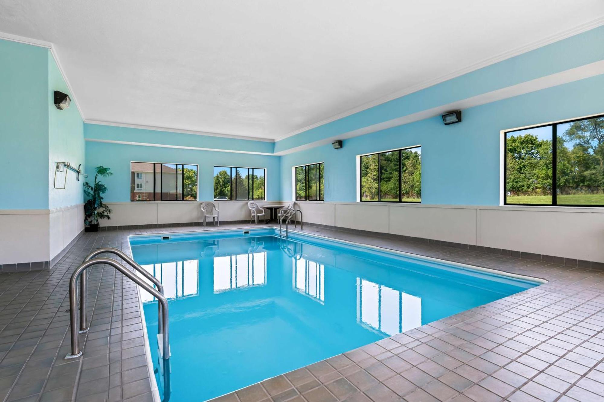 Best Western University Inn Urbana Экстерьер фото