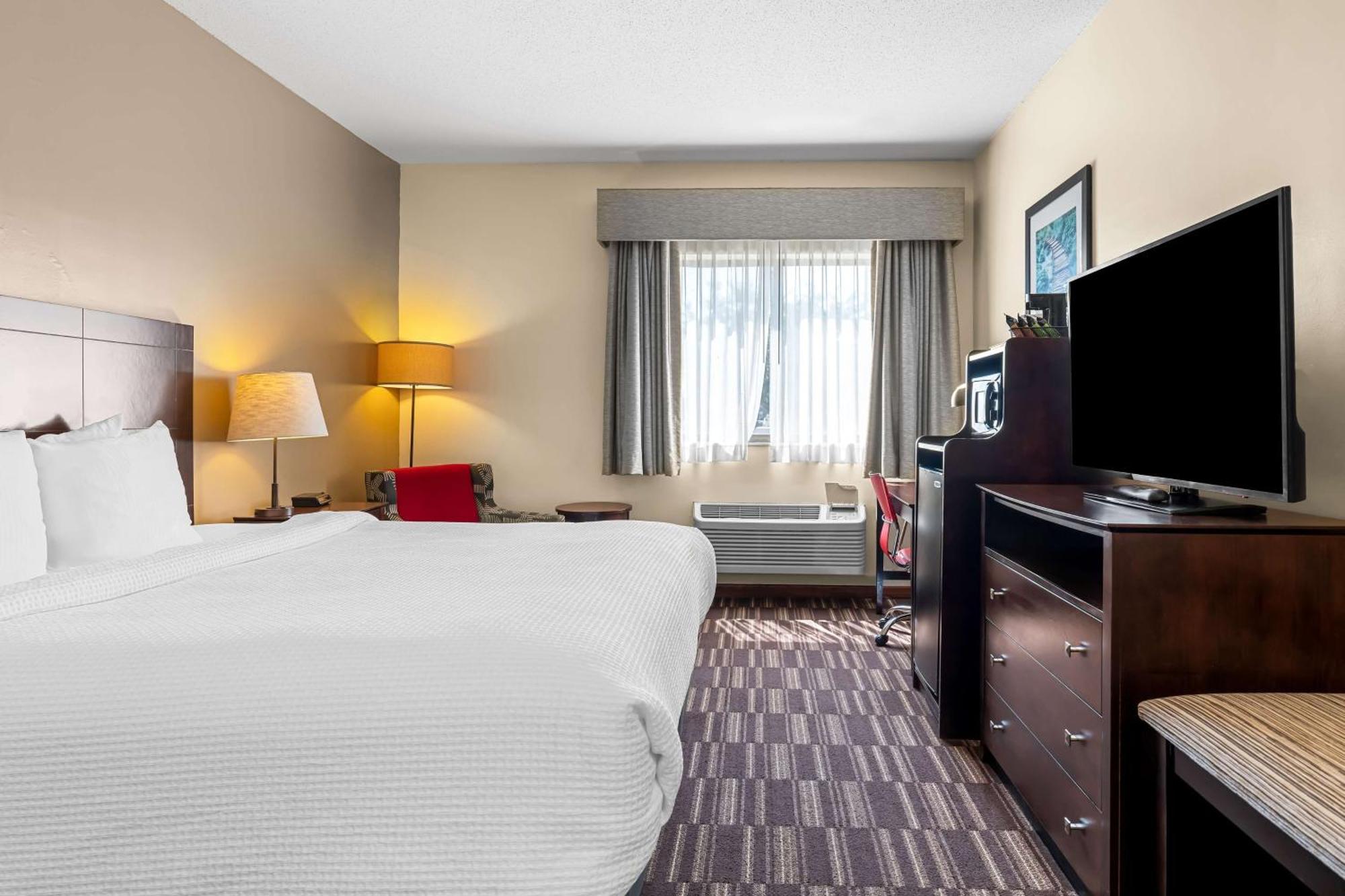 Best Western University Inn Urbana Экстерьер фото